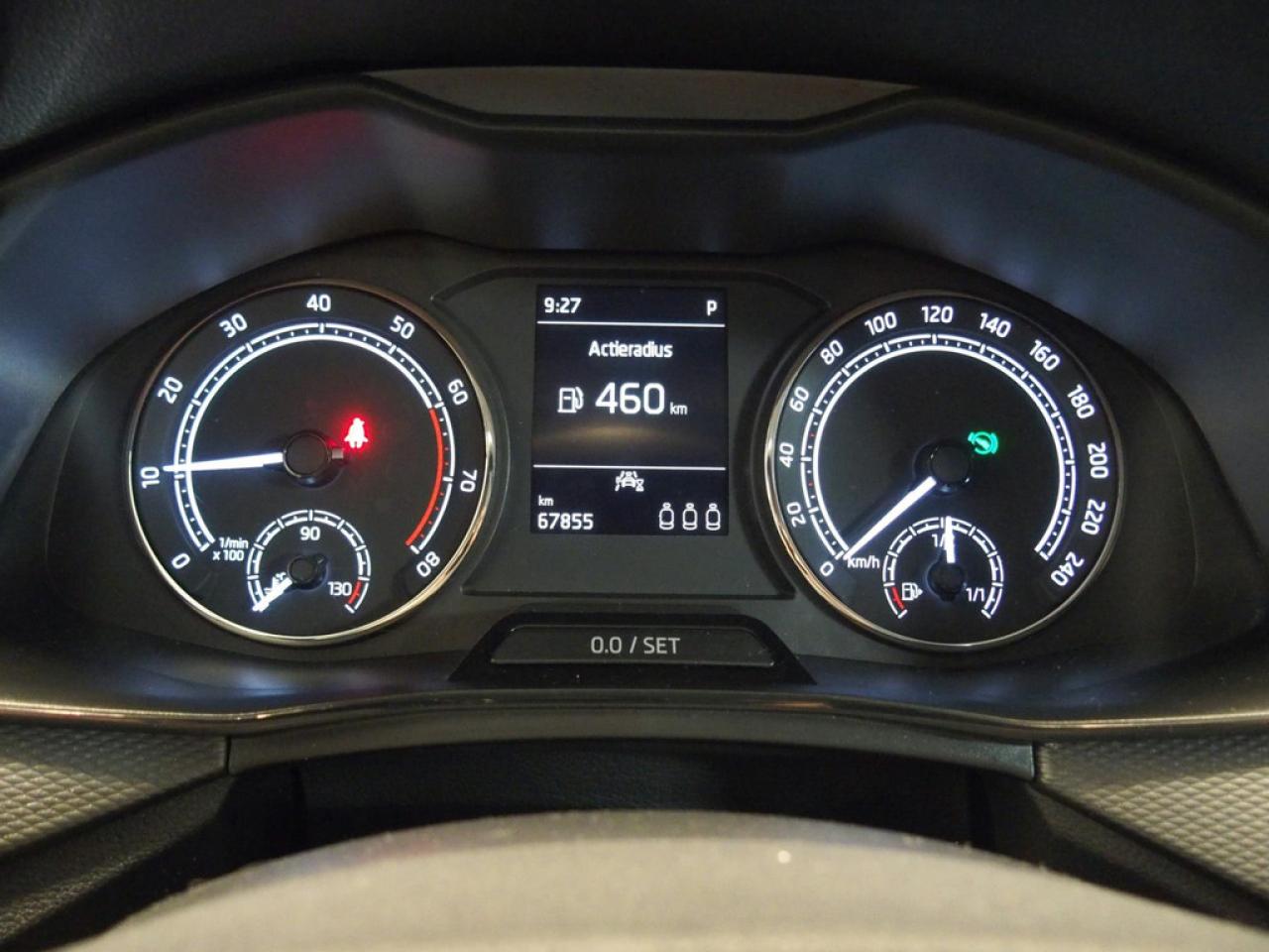 37169828 17 Škoda Kamiq 1.0 TSI Style, Adapt cruise control, Trekhaak, Camera, Stoelverw autom