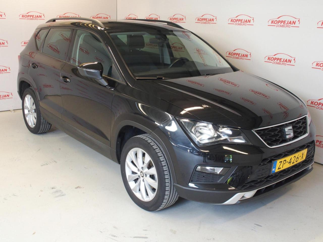 38102028 4 SEAT Ateca 1.5 TSI Style, Appconnect, PDC , Camera, Climate,